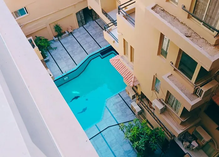 Cozy 1br Pool View Steps From The شقة *