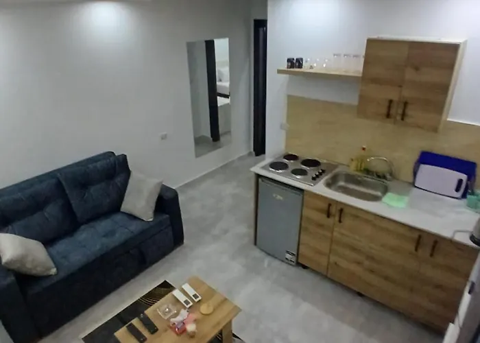 Cozy 1br Pool View Steps From The الغردقة
